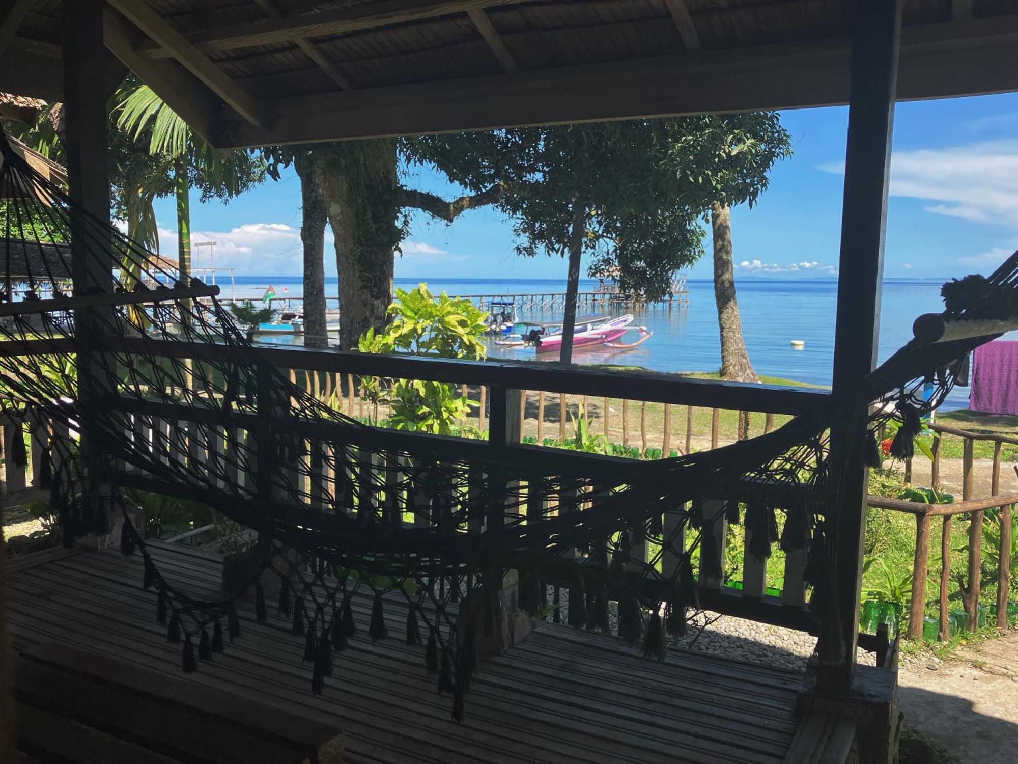 Pristine Paradise Dive Resort - Togean Islands, Una Una Pulau Unauna Bagian luar foto