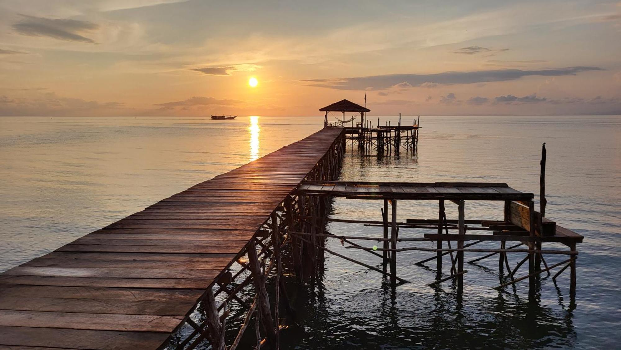 Pristine Paradise Dive Resort - Togean Islands, Una Una Pulau Unauna Bagian luar foto